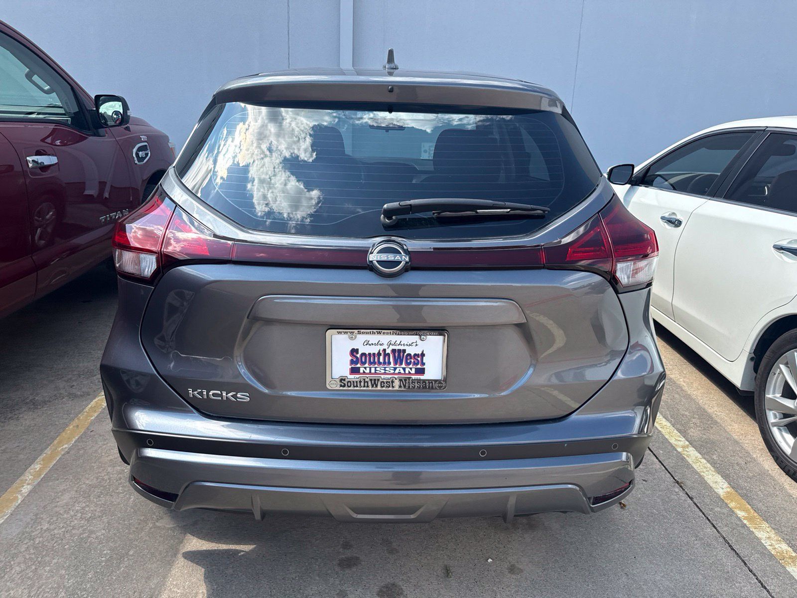 Used 2024 Nissan Kicks S FWD image 5
