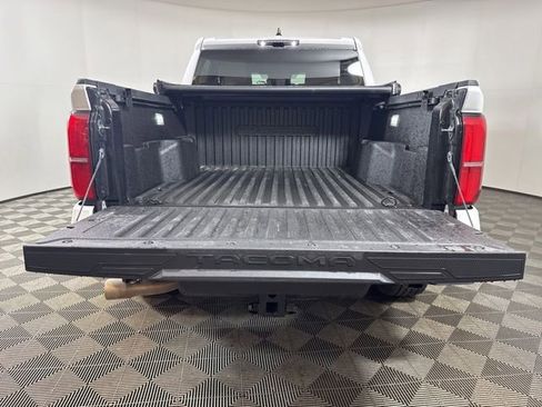 Used 2026 Toyota Tacoma TRD Sport image 21