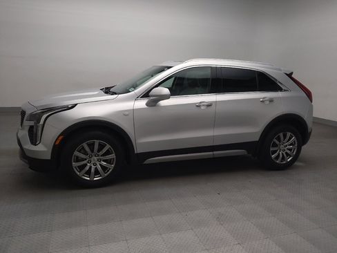 Used 2019 Cadillac XT4 Premium Luxury FWD image 2