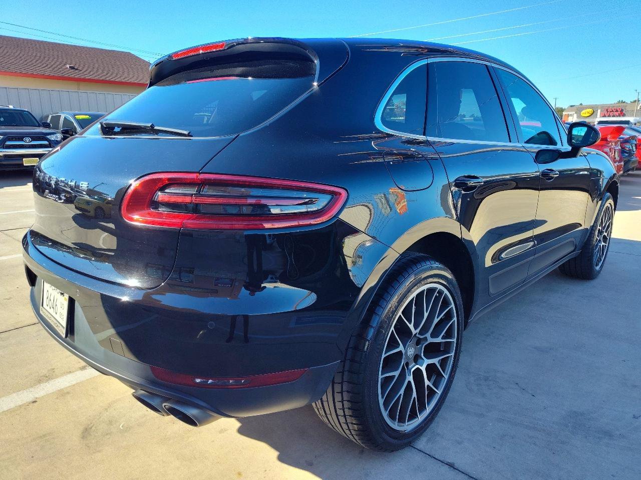 Used 2016 Porsche Macan S AWD/4WD image 4