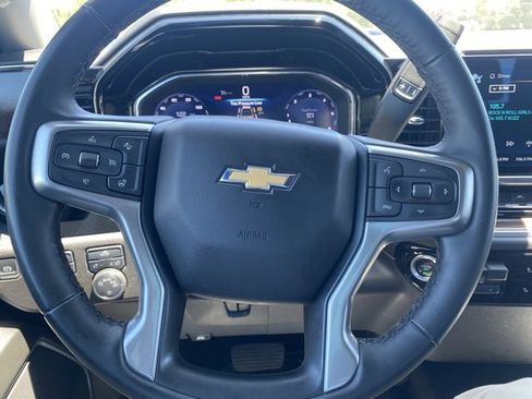 Used 2025 Chevrolet Silverado 1500 LT image 23