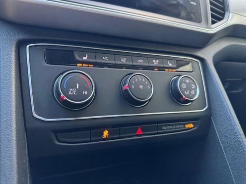 Used 2018 Volkswagen Atlas SE image 24