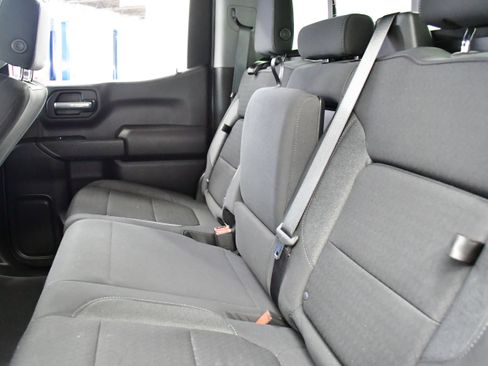 Used 2022 Chevrolet Silverado 1500 LT image 10
