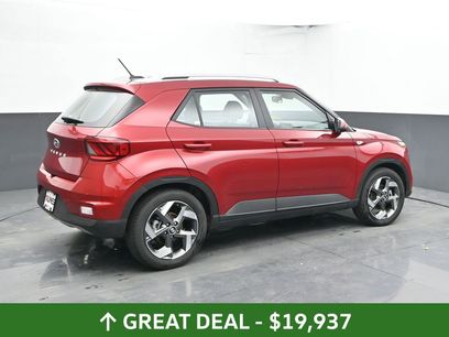 Used 2025 Hyundai Venue SEL