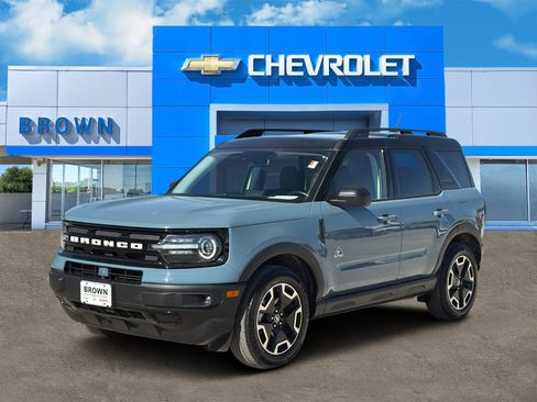 Used 2021 Ford Bronco Sport Outer Banks w/ Outer Banks Package image 6