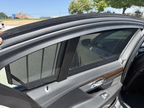 Used 2020 BMW 740i xDrive w/ M Sport Package AWD/4WD image 23