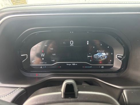 Used 2024 GMC Yukon XL Denali Ultimate image 24