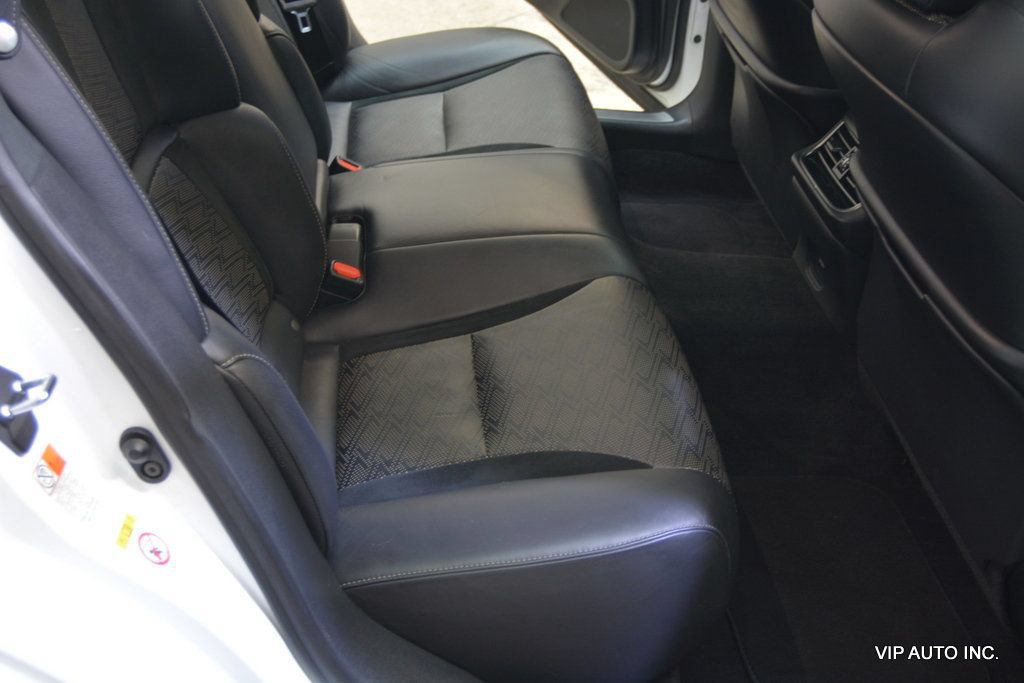 Used 2018 Lexus LS 500 F Sport w/ Accessory Package (Z1) RWD image 34