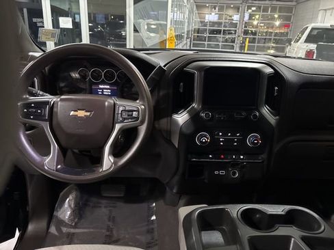 Used 2020 Chevrolet Silverado 1500 LT image 22