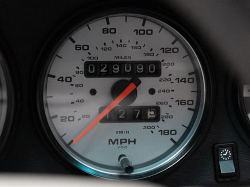 Used 1997 Porsche 911 Carrera RWD image 71