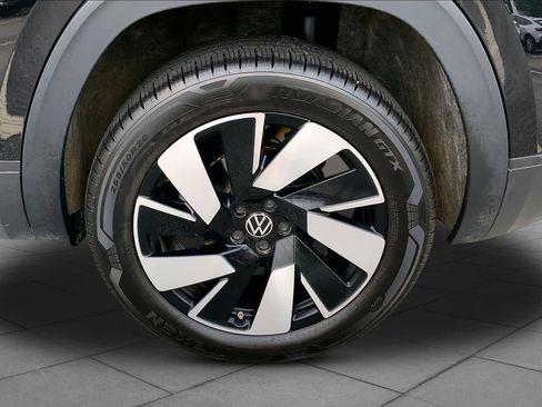 Used 2026 Volkswagen Atlas Cross Sport SE FWD image 10