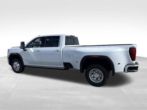 New 2026 GMC Sierra 3500 Denali w/ Denali Reserve Package image 9
