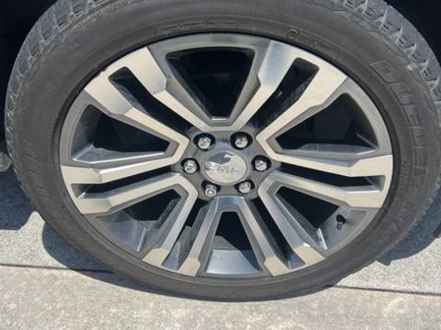 Used 2019 GMC Yukon Denali w/ Denali Ultimate Package AWD/4WD image 11