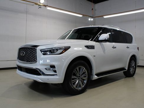 Used 2018 INFINITI QX80 2WD w/ Driver Assistance Package image 5