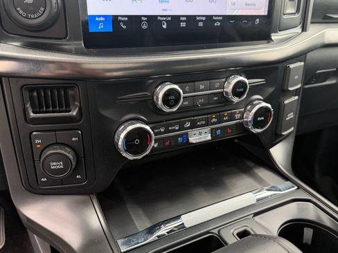 Used 2024 Ford F150 Lariat AWD/4WD image 36