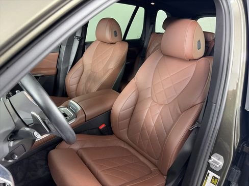 Certified 2024 BMW X5 xDrive40i w/ M Sport Package image 17