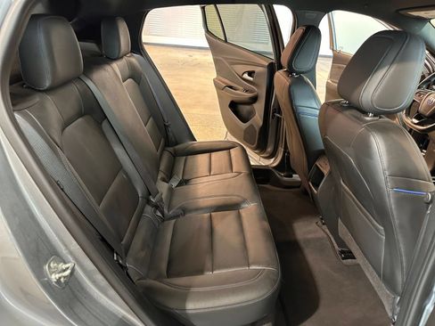 Used 2025 Buick Envista Sport Touring FWD image 36