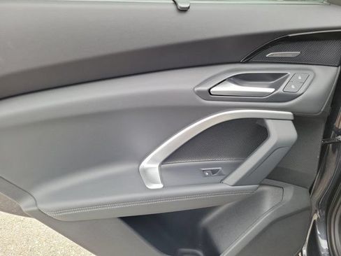 Certified 2025 Audi Q5 Premium Plus w/ Premium Plus AWD/4WD image 12