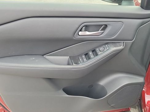 New 2026 Nissan Rogue SV w/ Cold Weather Package AWD/4WD image 17