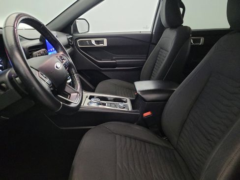 Used 2020 Ford Explorer XLT w/ Comfort Package image 17