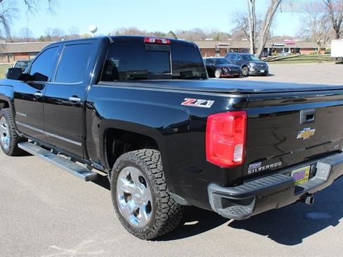 Used 2016 Chevrolet Silverado 1500 LTZ Z71 w/ LTZ Plus Package AWD/4WD image 37