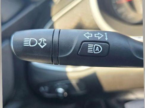 Used 2024 Chevrolet Malibu RS FWD image 18