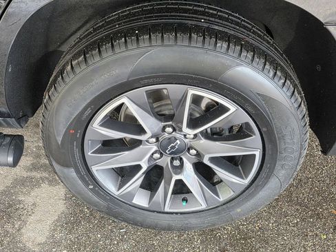 Used 2021 Chevrolet Tahoe Z71 AWD/4WD image 38