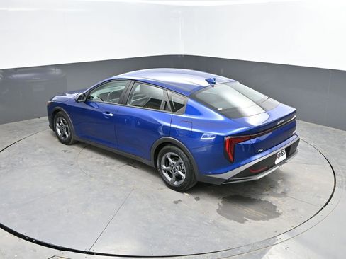 Used 2025 Kia K4 LXS image 27