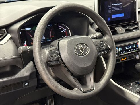 Used 2023 Toyota RAV4 XLE w/ Convenience Package FWD image 17