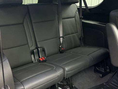 Used 2025 GMC Yukon XL Denali w/ Sun & Power Step Package image 39