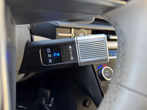 Used 2025 Hyundai Santa Fe SEL image 38