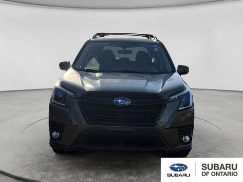 Used 2023 Subaru Forester Premium AWD/4WD image 2
