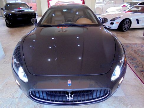 Used 2009 Maserati GranTurismo S RWD image 2