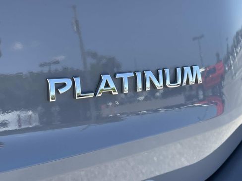 Used 2023 Nissan Rogue Platinum FWD image 16