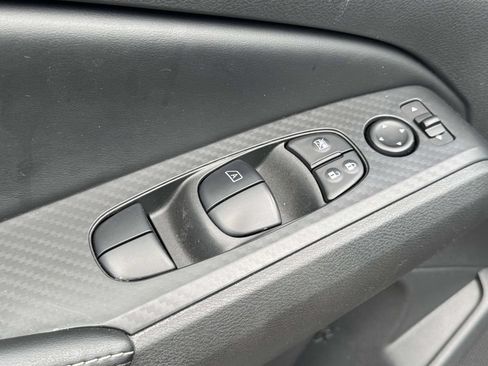 Used 2024 Nissan Altima 2.5 SV FWD image 20