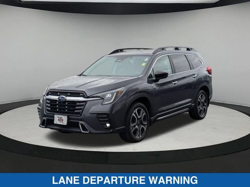 Used 2025 Subaru Ascent Touring AWD/4WD image 8