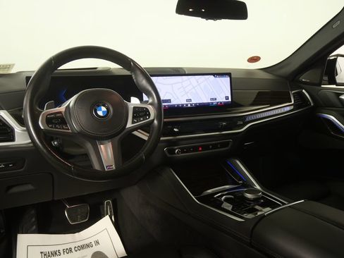 Used 2025 BMW X6 xDrive40i w/ Climate Comfort Package AWD/4WD image 15