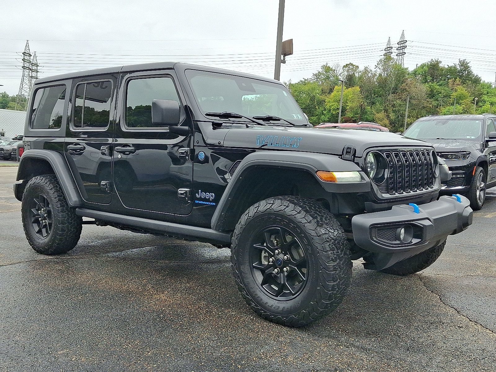 Certified 2024 Jeep Wrangler Unlimited AWD/4WD image 3