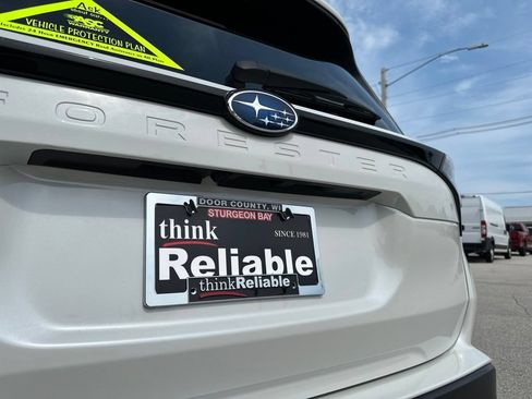 Used 2025 Subaru Forester Premium AWD/4WD image 31
