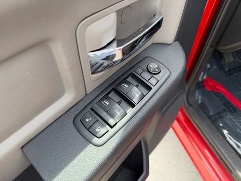 Used 2012 RAM 1500 Classic SLT AWD/4WD image 14