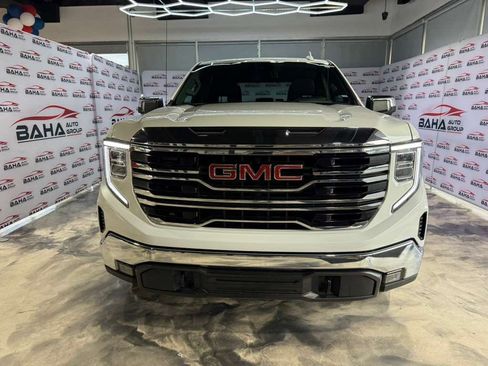 Used 2025 GMC Sierra 1500 SLT AWD/4WD image 3