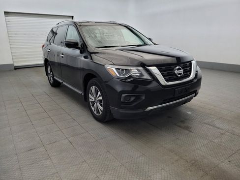 Used 2019 Nissan Pathfinder S AWD/4WD image 13