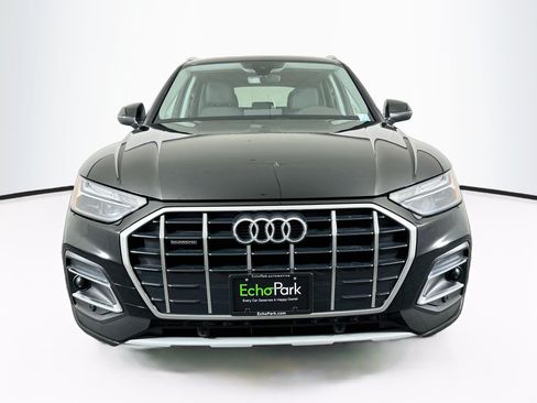 Used 2023 Audi Q5 2.0T Premium w/ Convenience Package AWD/4WD image 2