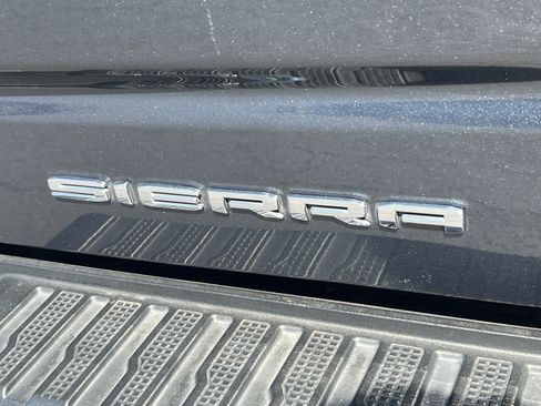 Used 2019 GMC Sierra 1500 Denali w/ Denali Ultimate Package AWD/4WD image 9