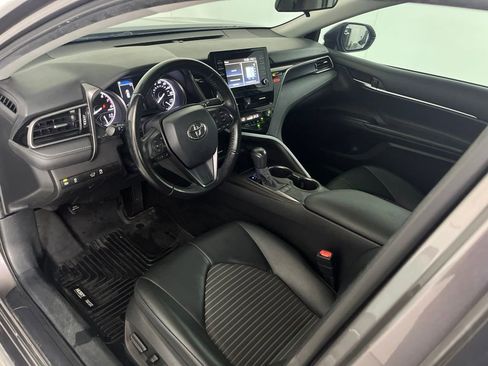 Used 2022 Toyota Camry SE FWD image 25