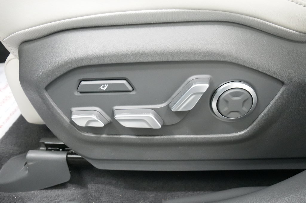 New 2026 Hyundai Santa Fe Calligraphy AWD/4WD image 19