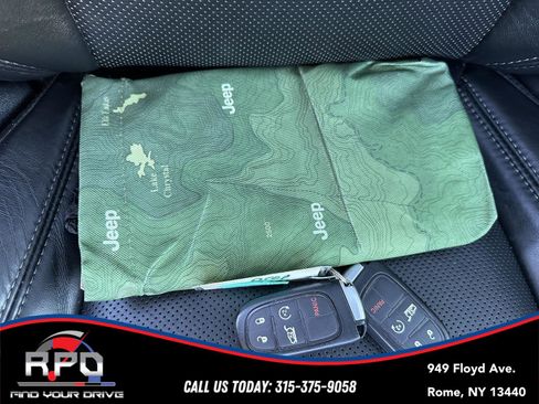 Used 2019 Jeep Cherokee Limited image 19