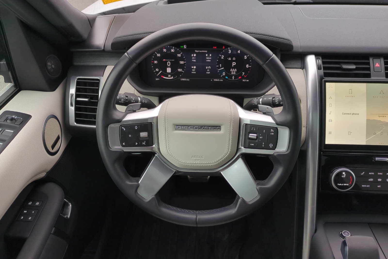 Used 2023 Land Rover Discovery HSE R-Dynamic AWD/4WD image 15