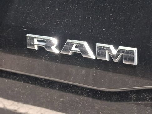 Used 2019 RAM 1500 Laramie AWD/4WD image 6