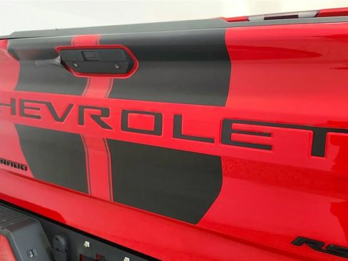 Used 2021 Chevrolet Silverado 1500 RST w/ Rally Edition AWD/4WD image 16